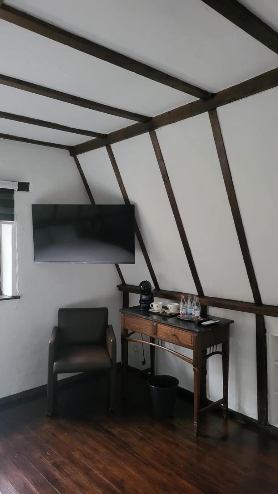 De Pelgrim Hotel Tongeren Luaran gambar