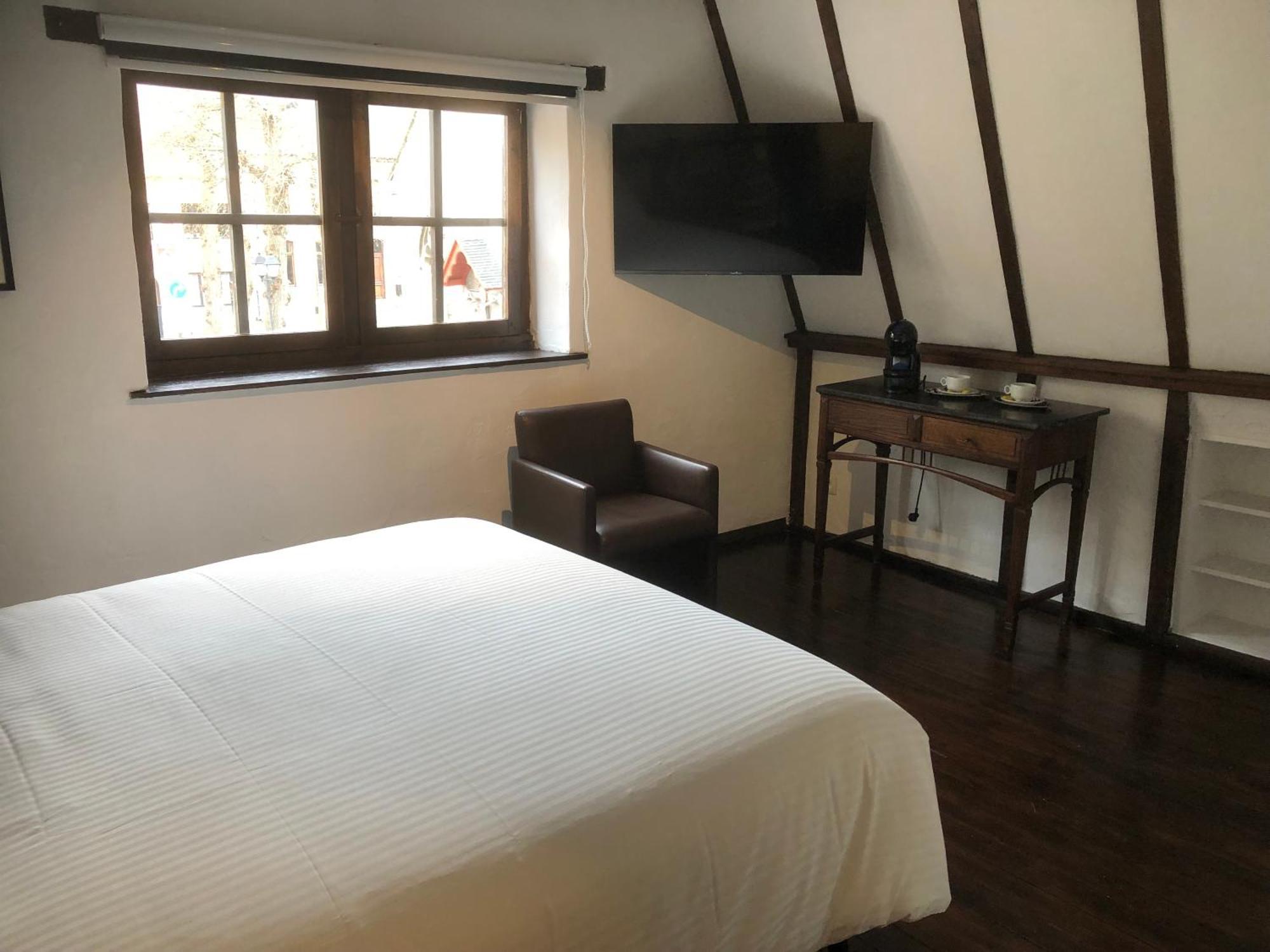 De Pelgrim Hotel Tongeren Luaran gambar